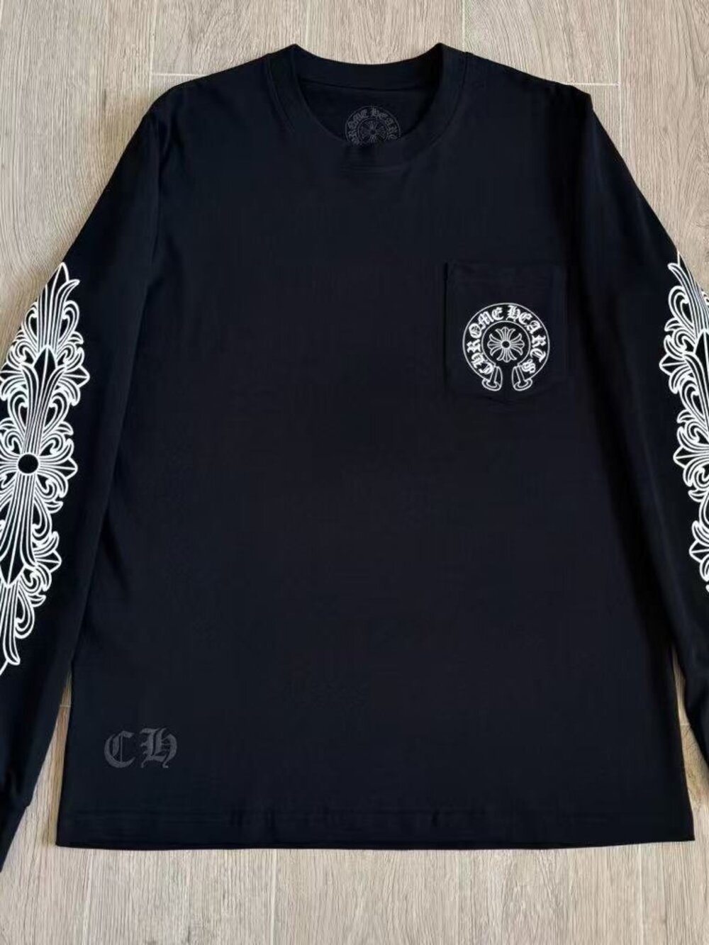 Black Men's Chrome Hearts Long-Sleeve Crew Neck Sweatshirt